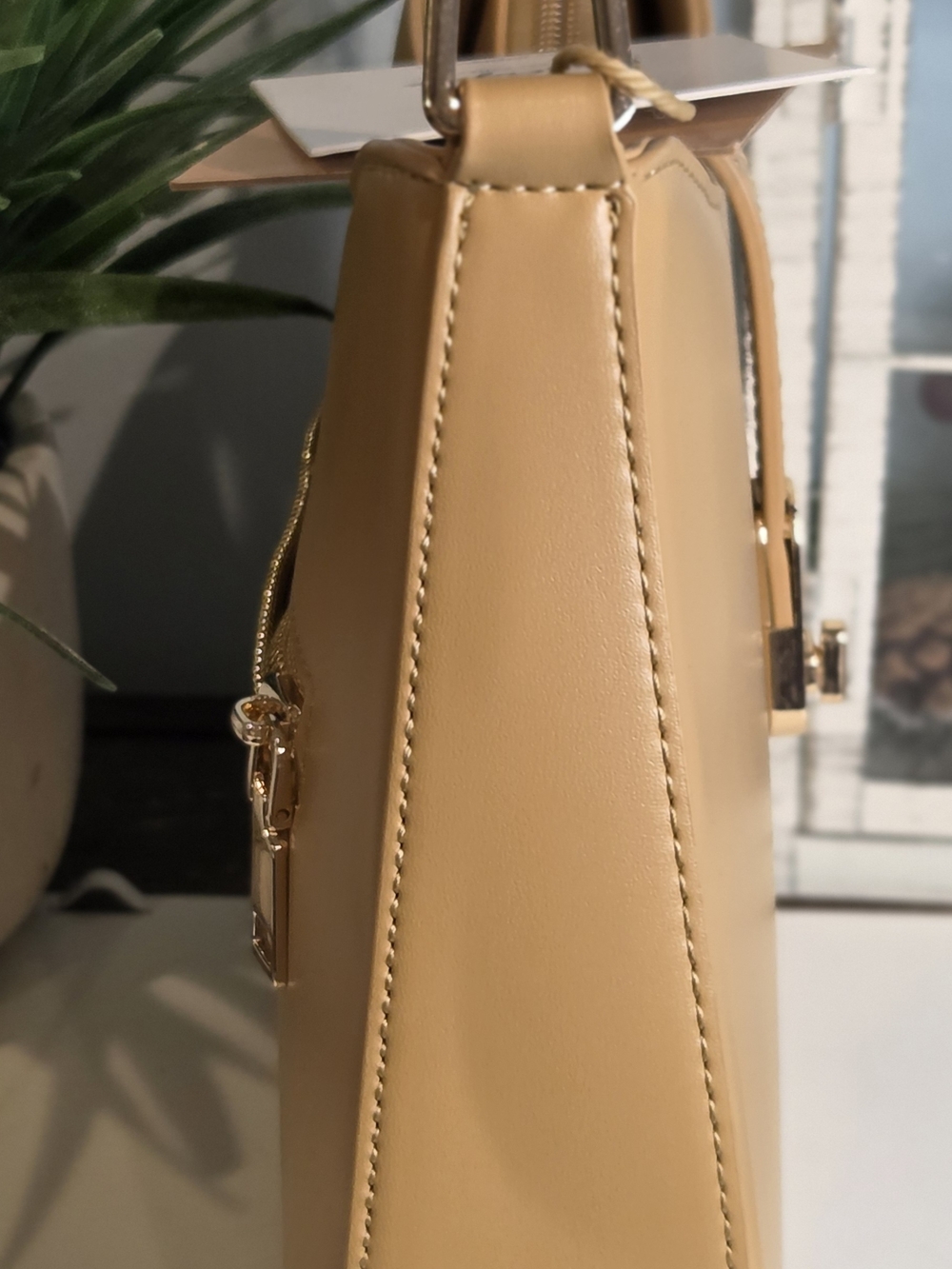 Miztique Tan Shoulder Bag with Front Strap - Picture 5 of 14